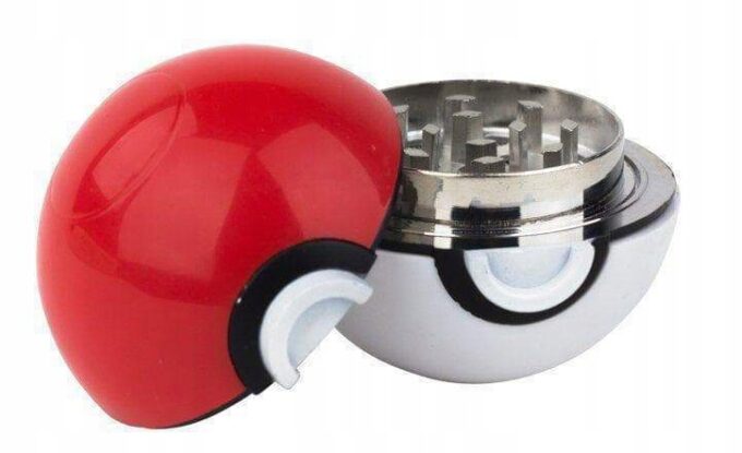 MŁYNEK crusher grinder POKEMON pokeball pikachu