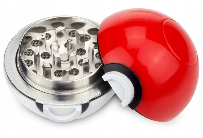 MŁYNEK crusher grinder POKEMON pokeball pikachu